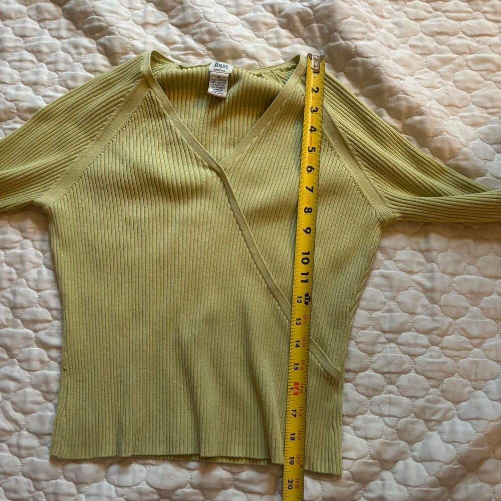 Women's Y2K Lime-Green V-Neck Long Sleeve Sweater Spring Cottagecore Size M - Picture 4 of 5